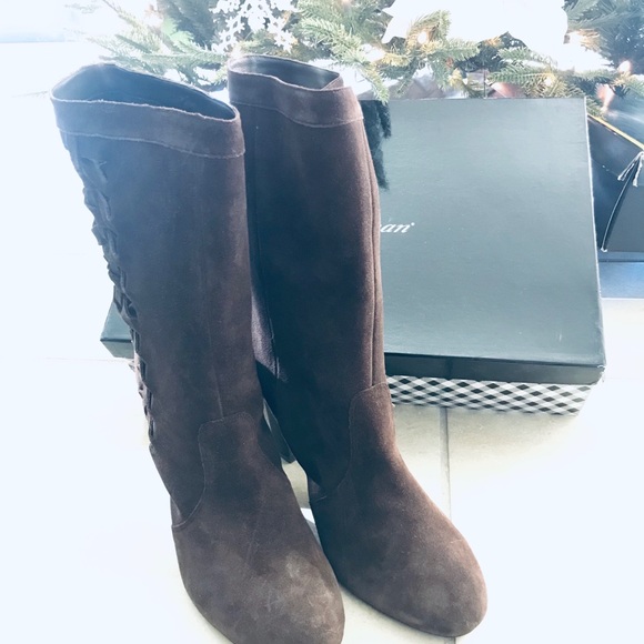 Boots - Picture 4 of 8